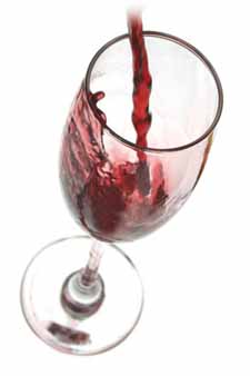 Bicchiere di vino - Offerte 2009 per il ponte del 2 giugno in Toscana